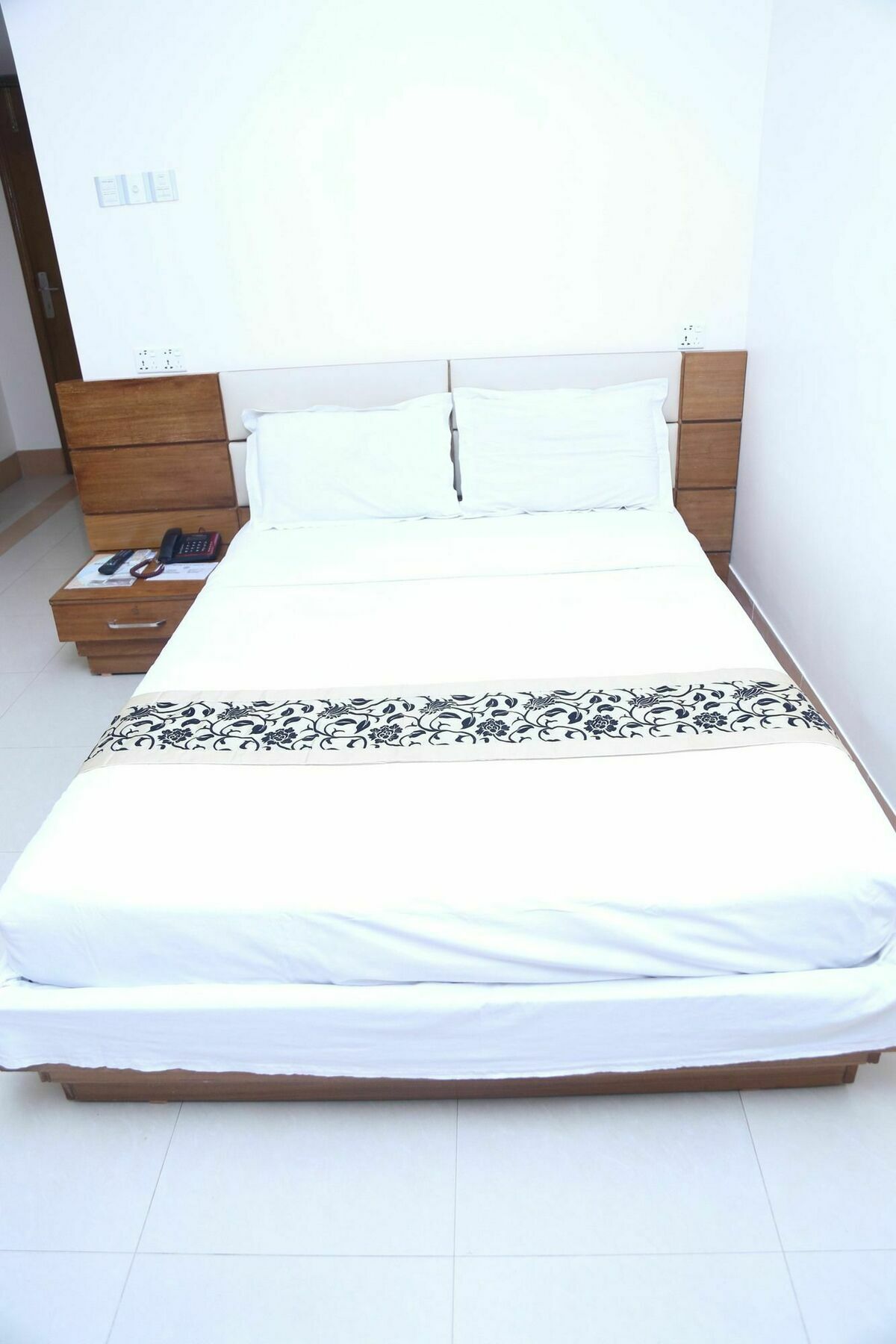 Hotel Garden Inn Szilhet Kültér fotó